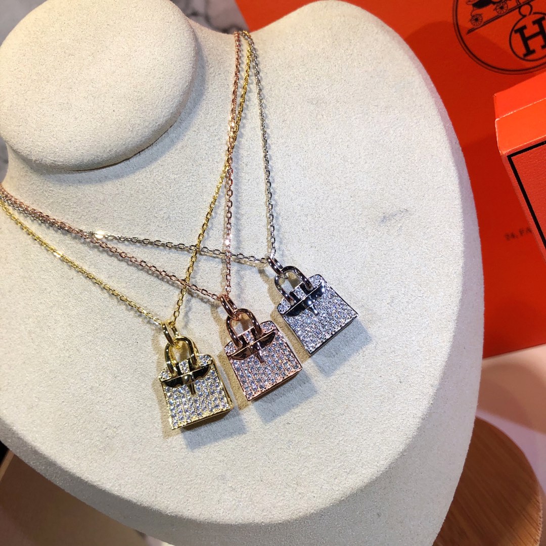 Hermes necklace