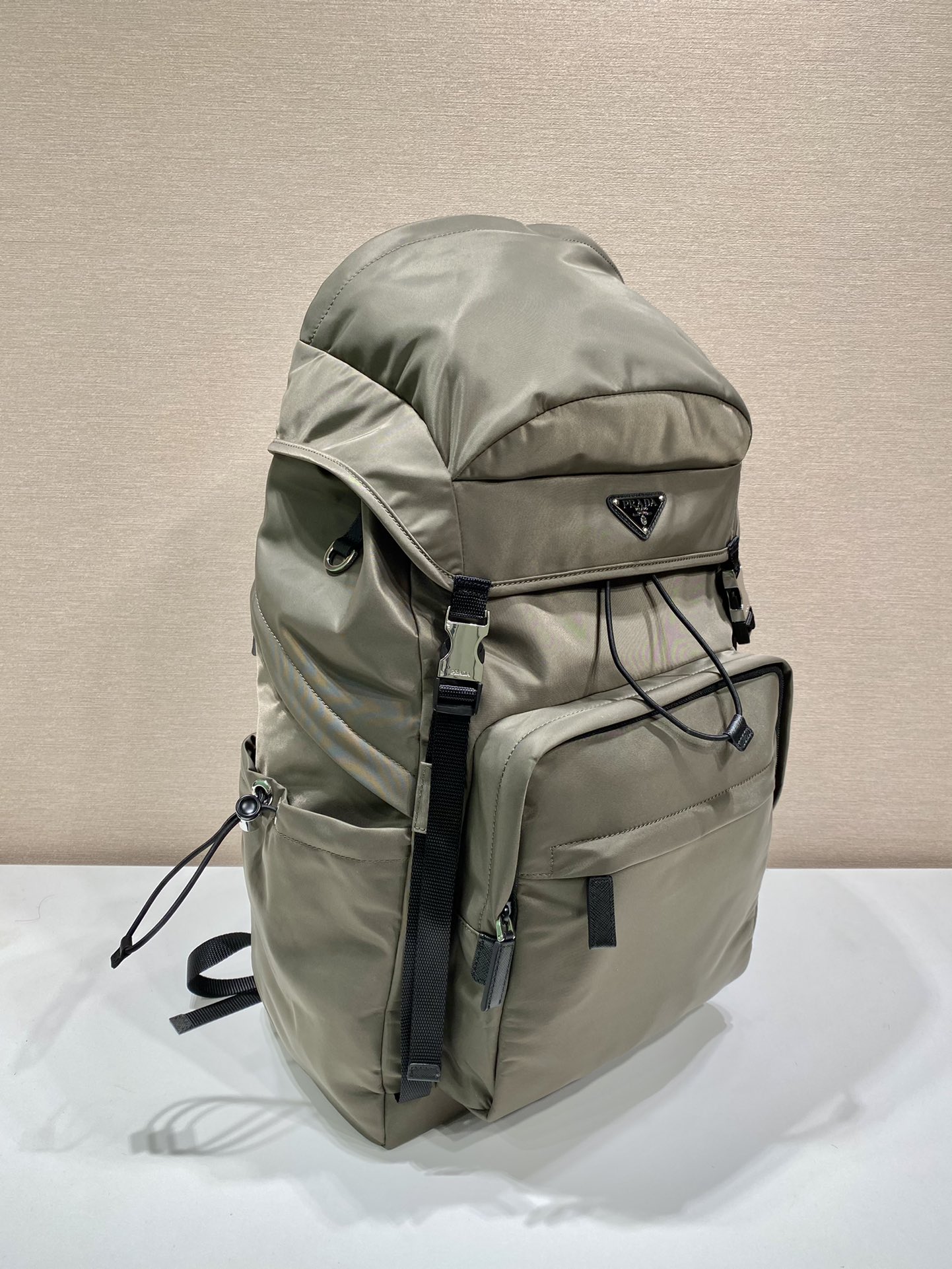𝐏𝐑𝐀𝐃𝐀 New hiking bag 2VZ090