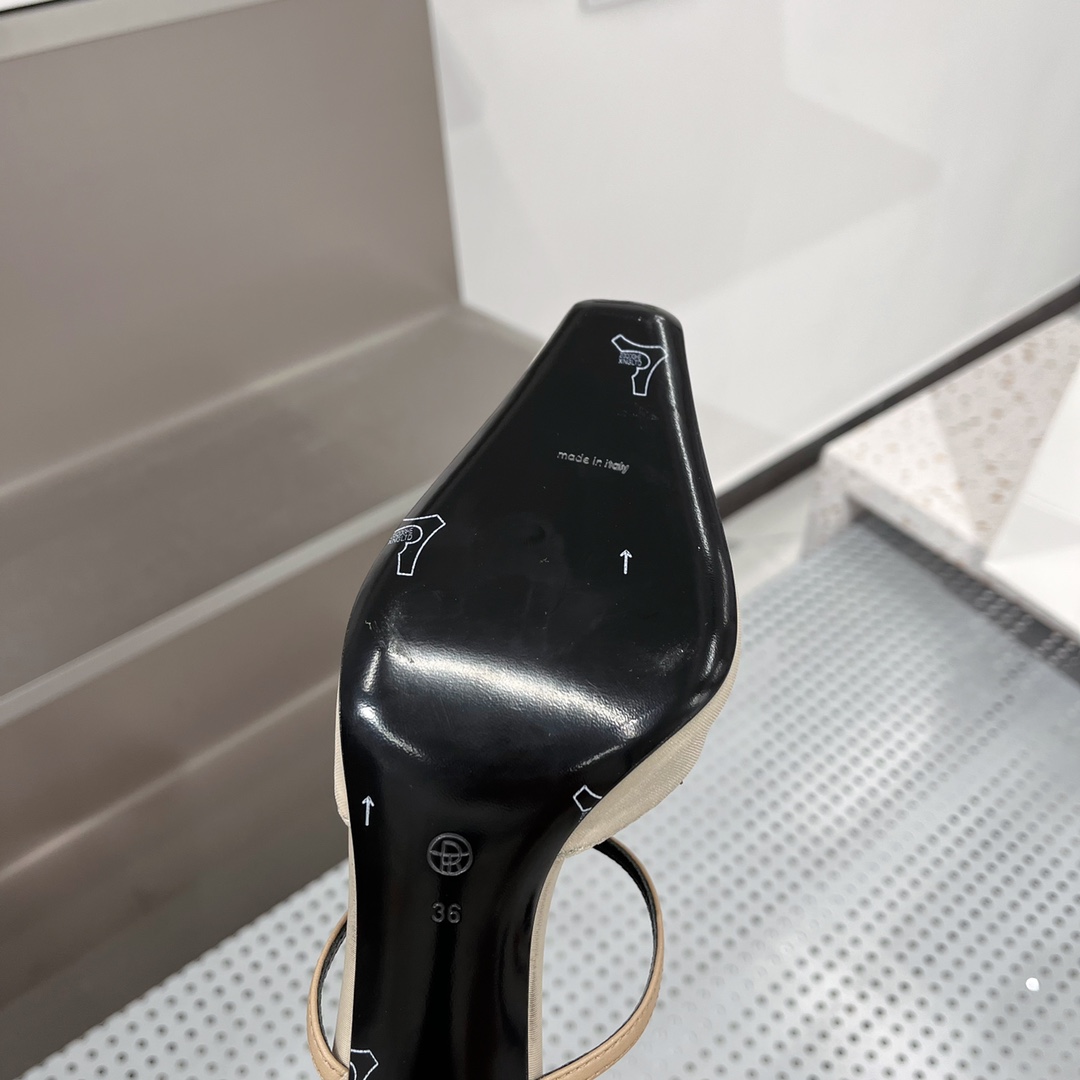 𝐓𝐇𝐄 𝐑𝐎𝐖｜𝟐𝟎𝟐𝟐/𝐒𝐒 𝐧𝐞𝐰 new model the row 2022/fw retro minimalist wrap toe heels