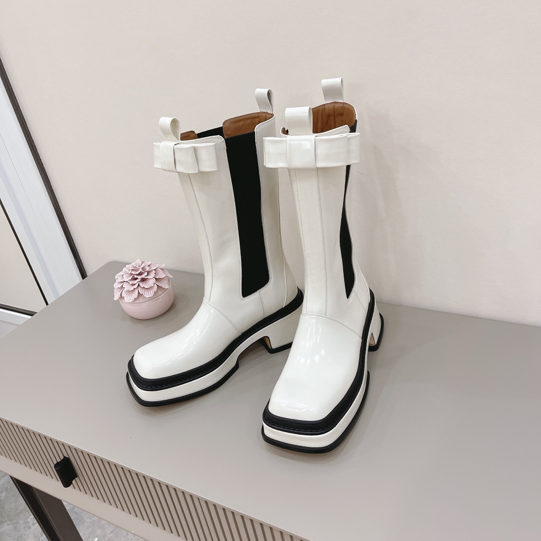 shushuton | 𝟐𝟎𝟐𝟏/𝐒𝐒 𝐧𝐞𝐰 2022 fall and winter runway show models, thick-soled square toe waterproof platform boots