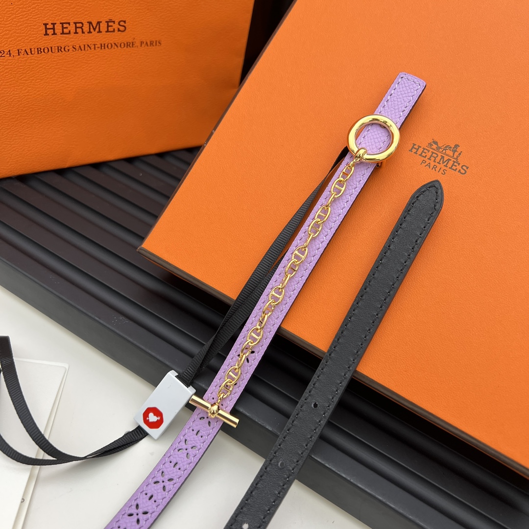 Reversible belt in Hermes Swift and perforated Epsom calfskin