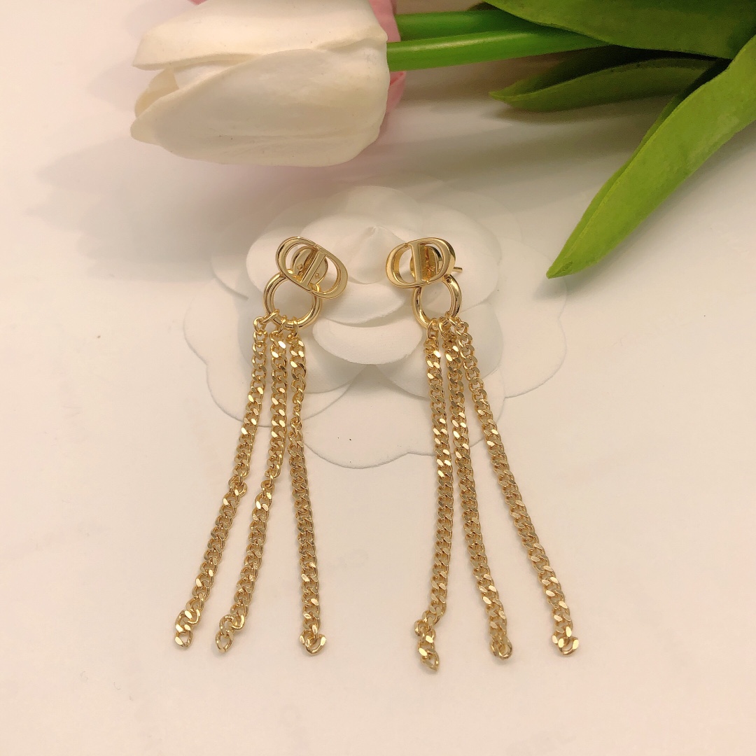 Dior CD letter chain tassel earrings