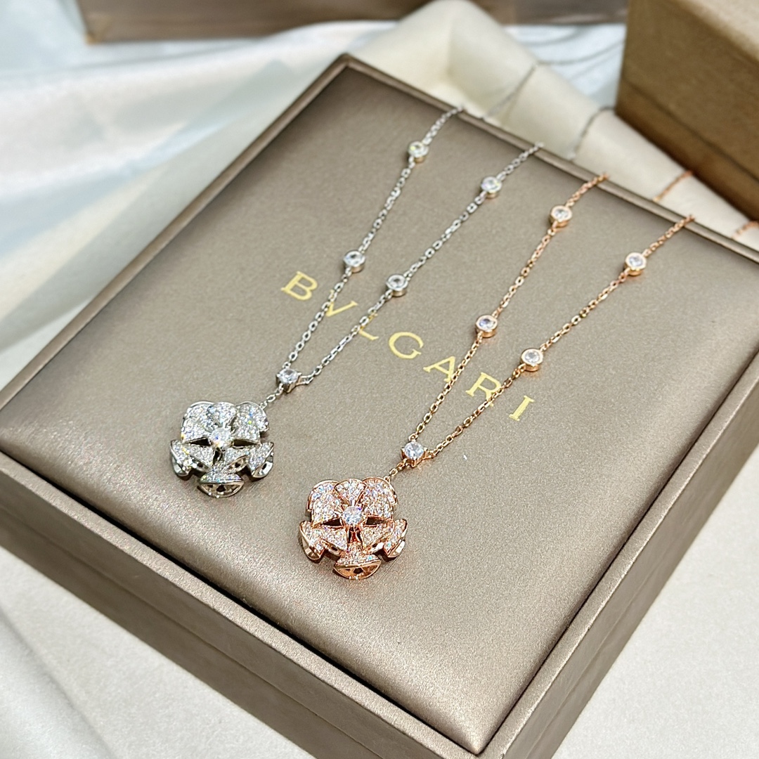 BVLGARI necklace