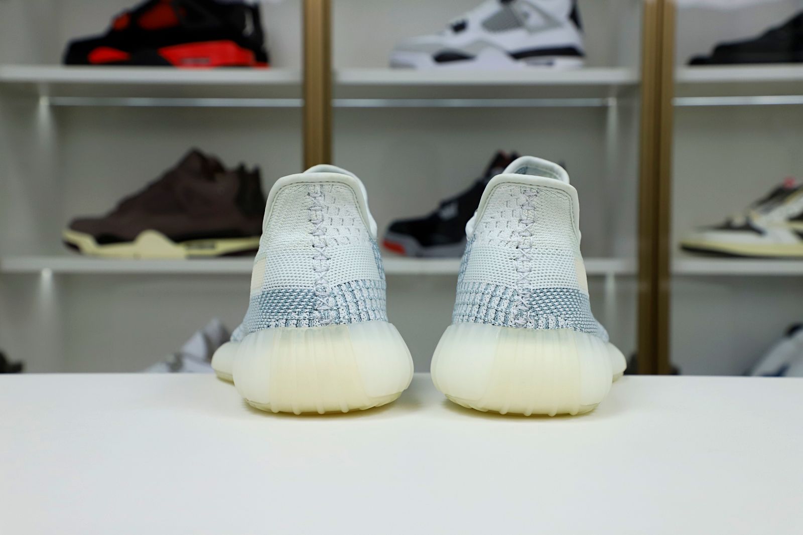 YEEZY BOOST 350 V2 CLOUD WHITE NON-REFLECTIVE