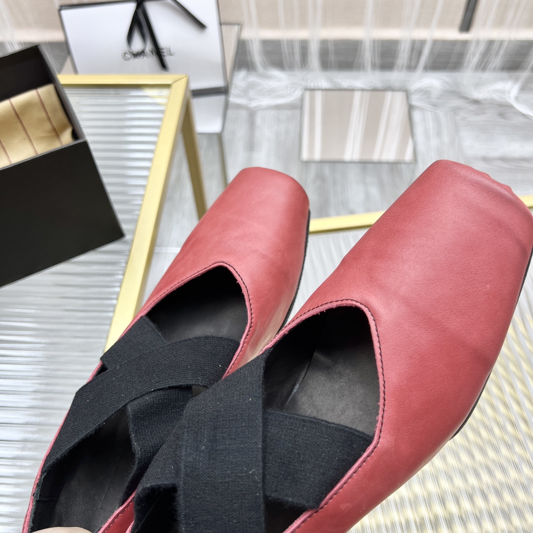 𝐔𝐌𝐀 𝐖𝐀𝐍𝐆｜𝟐𝟎𝟐𝟑/𝐒𝐒 𝐧𝐞𝐰  UMA WANG classic models retro do old ballet shoes