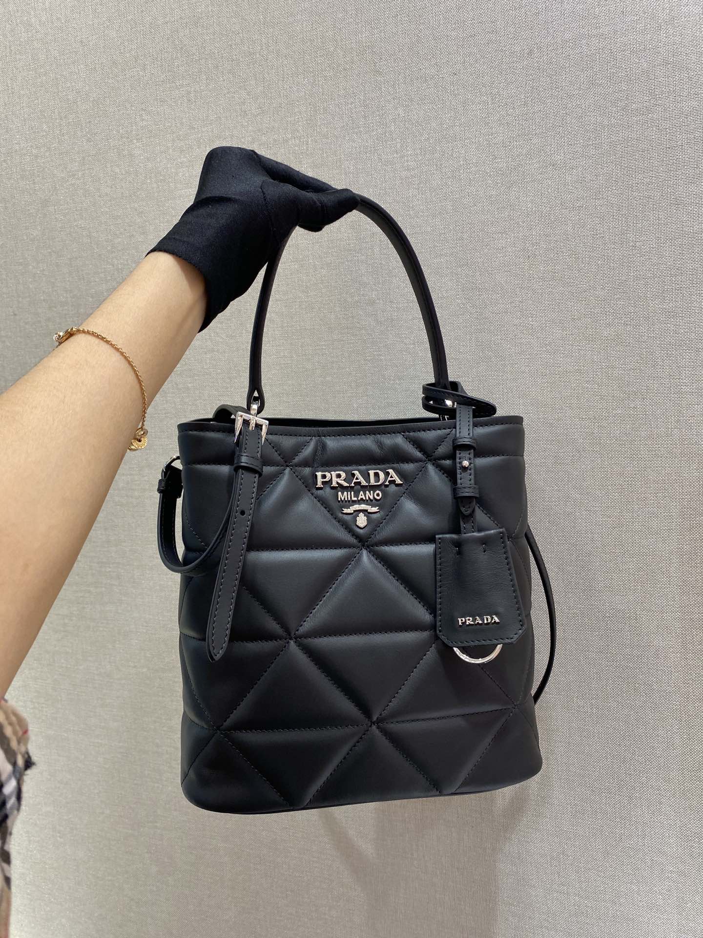 𝐏𝐑𝐀𝐃𝐀 Double handbag 1BA212