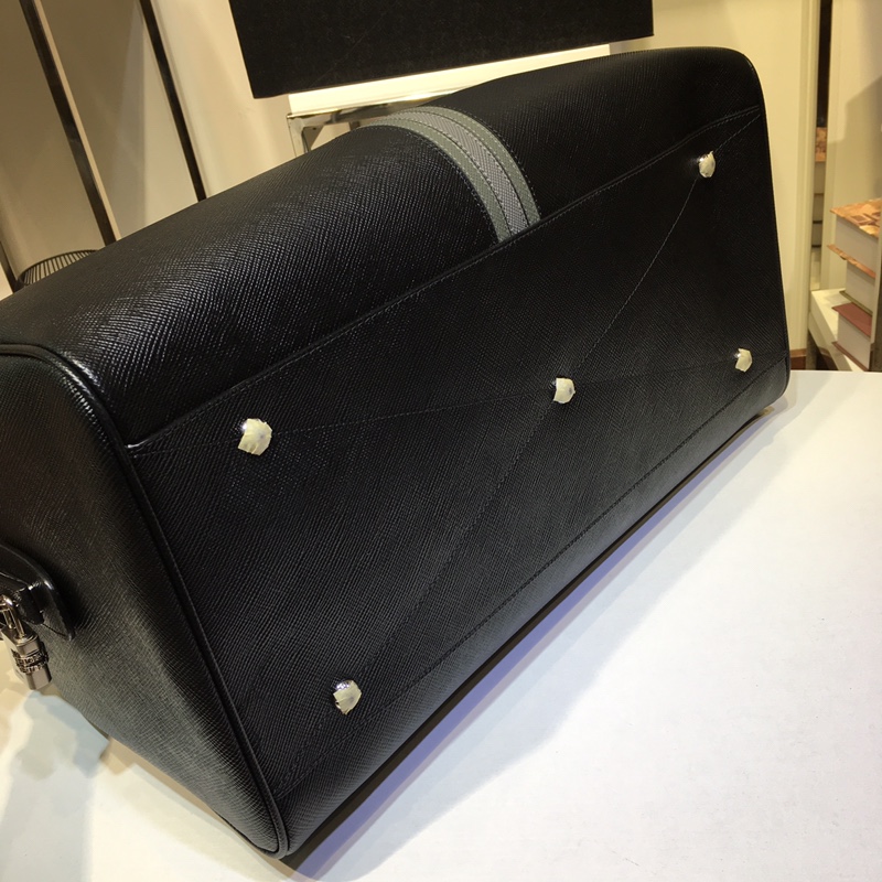 𝐏𝐑𝐀𝐃𝐀 New travel bag