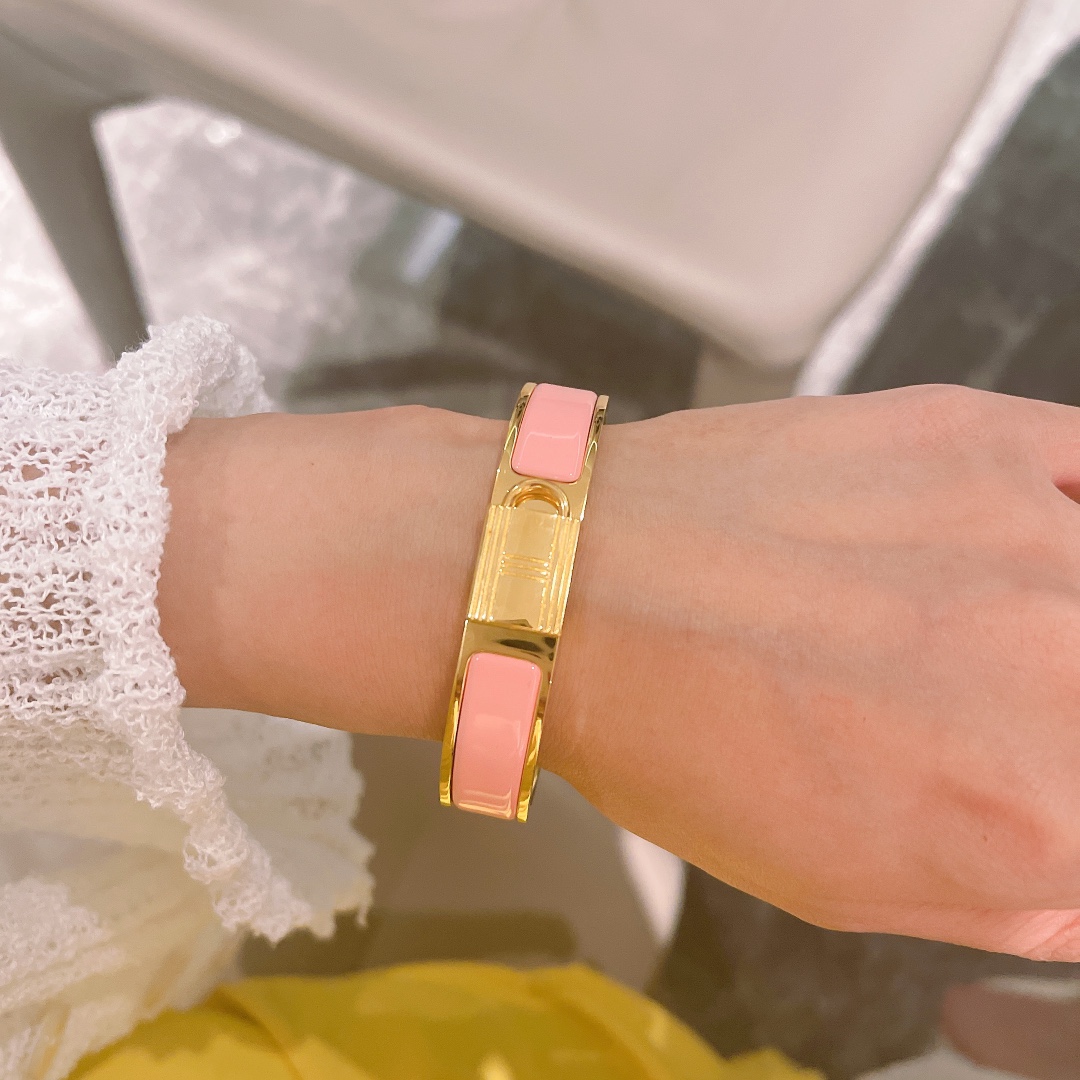 Hermes bracelet