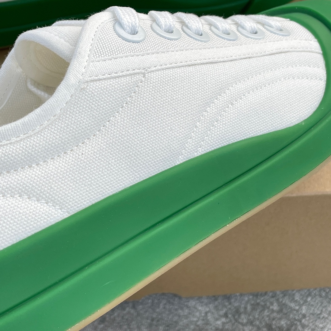 Bottegavenet*a white shoes