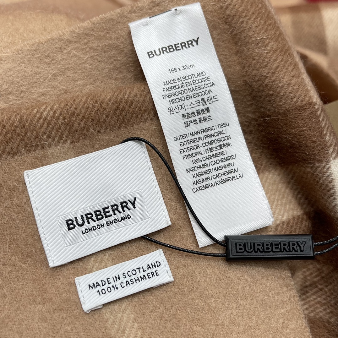 Burberry Classic Check Scarf