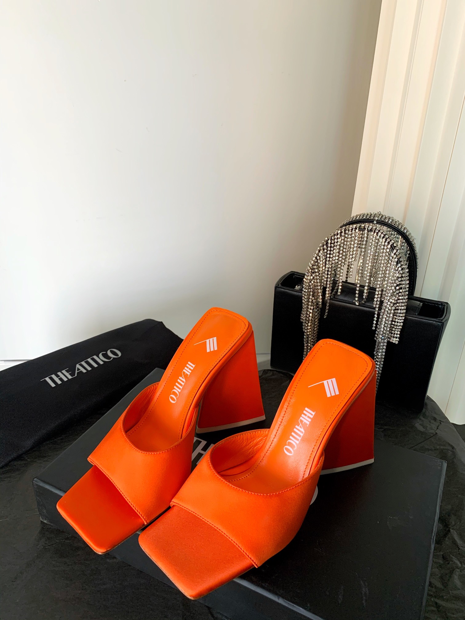 THE ATTICO | 𝟐𝟎𝟐𝟏/𝐒𝐒 𝐧𝐞𝐰 The attico triangle heel sandals lined with sheepskin leather genuine leather outsole