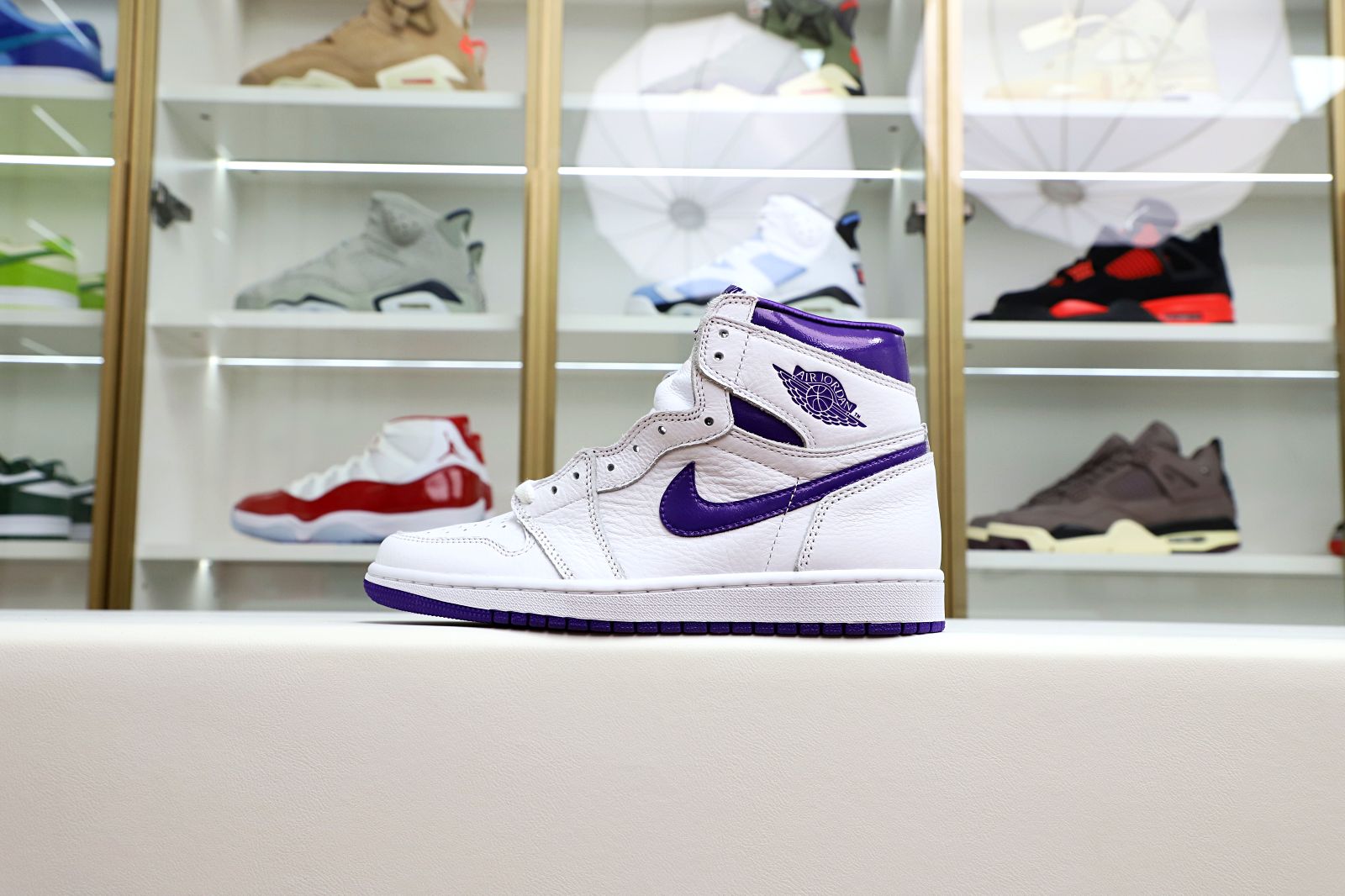 Air Jordan 1 High OG Court Purple