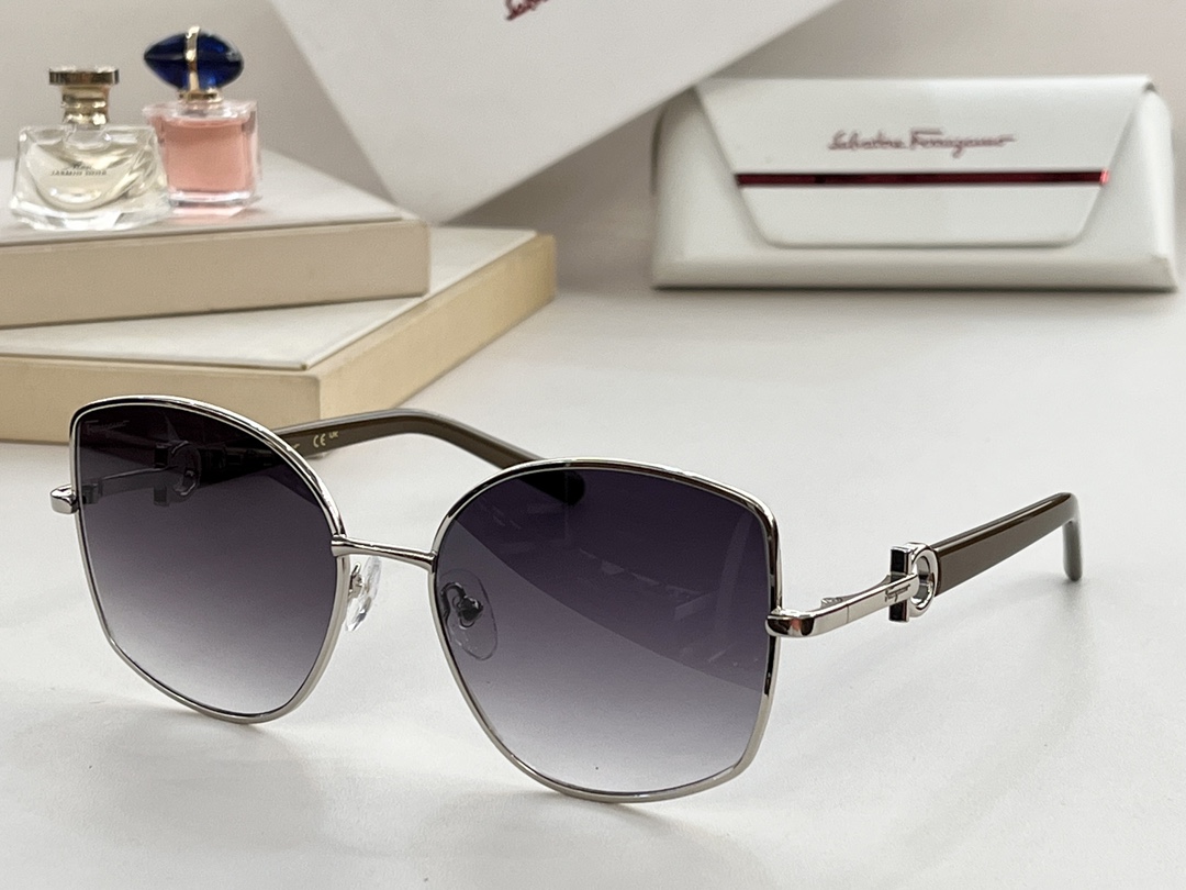 Salvatore ferragam* Ferragam 💚💚💚MODEL: SF304S