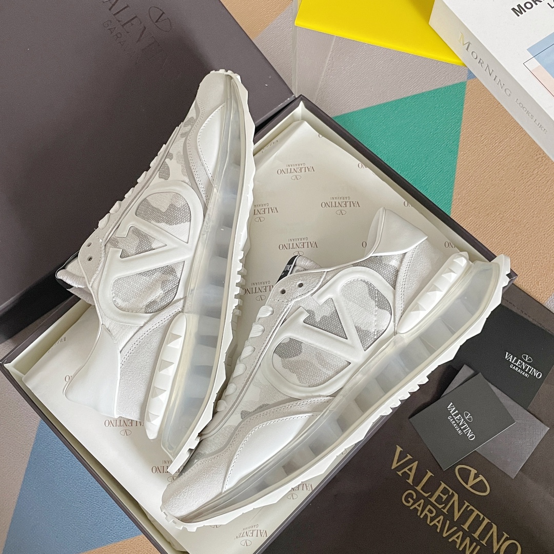 【Valentino】𝟐𝟎𝟐𝟏/𝐒𝐒 𝐧𝐞𝐰  Valentino new NETRUNNER series casual air cushion sports shoes