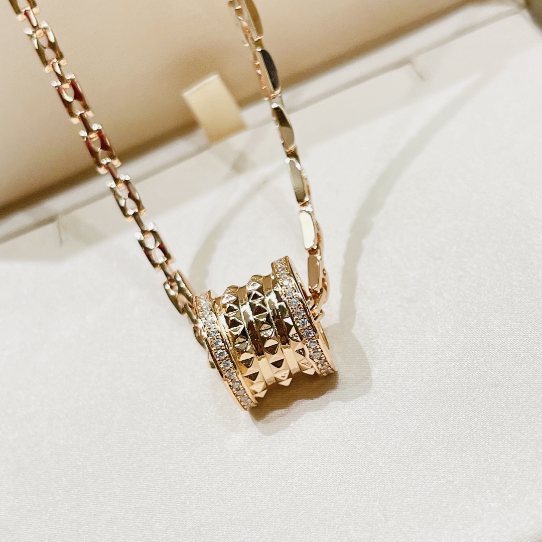 BVLGARI  necklace