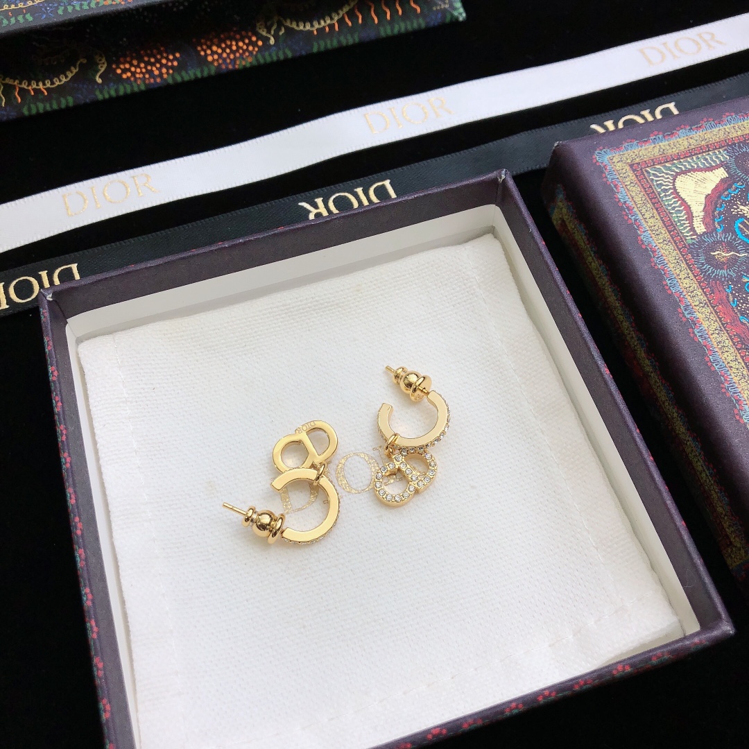 Dior stud earrings