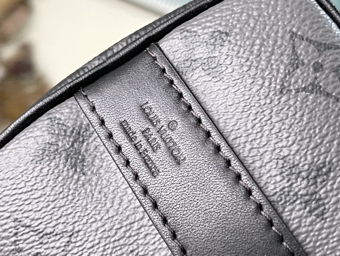 𝐋𝐎𝐔𝐈𝐒 𝐕𝐔𝐈𝐓𝐓𝐎𝐍   M46271