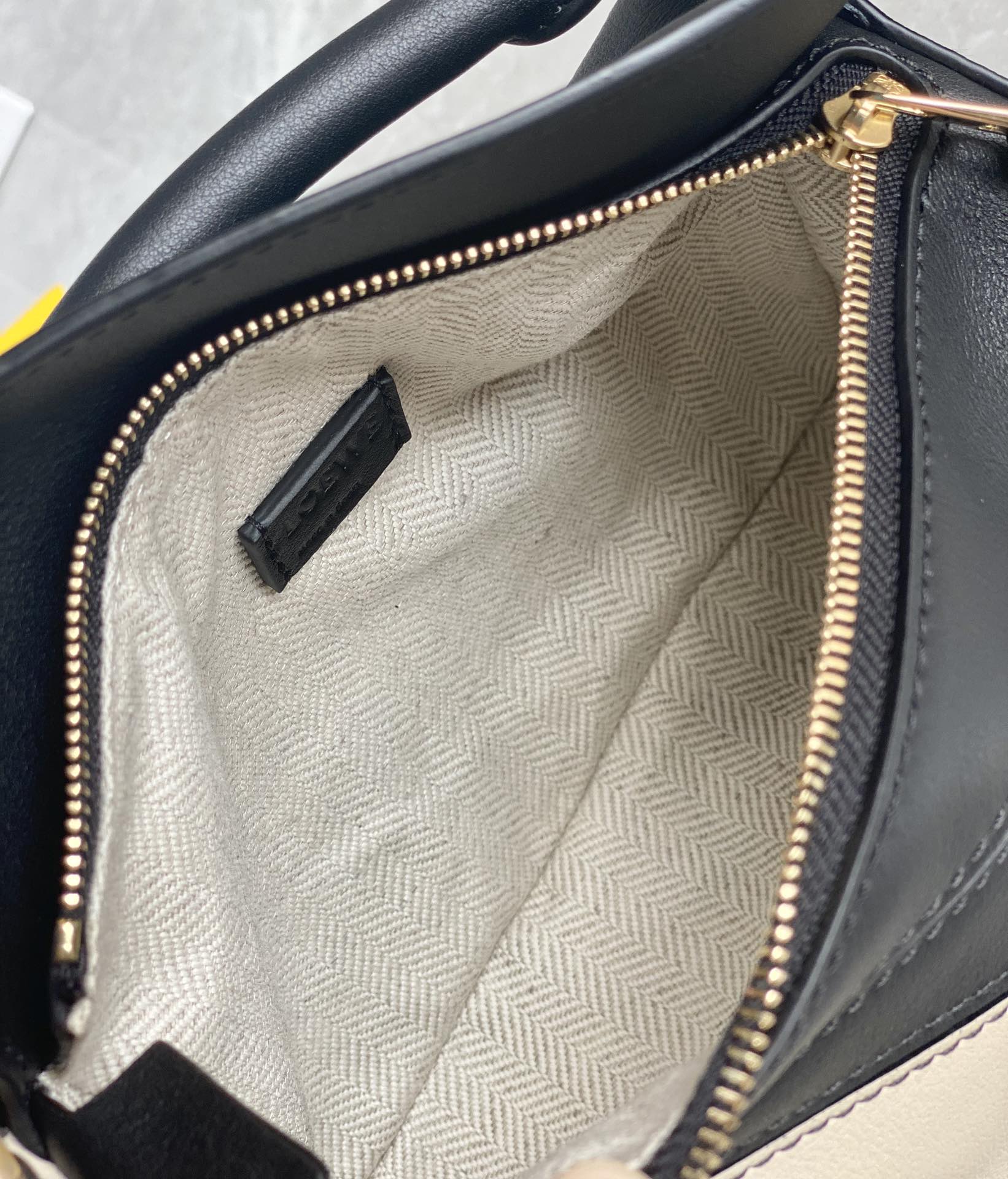 LOEWE super mini Puzzle bag