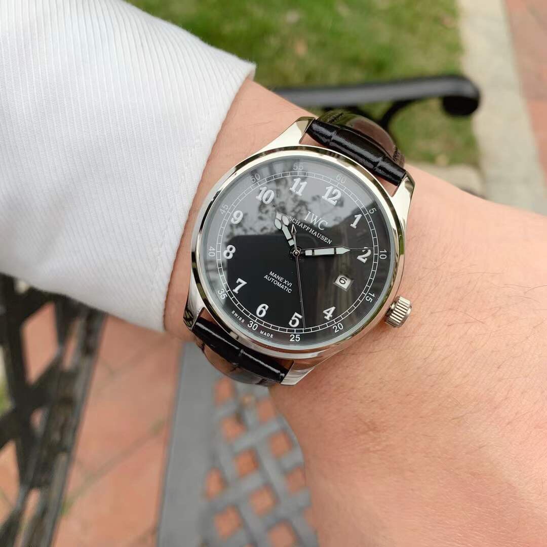 IWC- Vanguard - Men's Watch Mechanical Automatic Movement Mineralized Glass 316L Stainless Steel Case