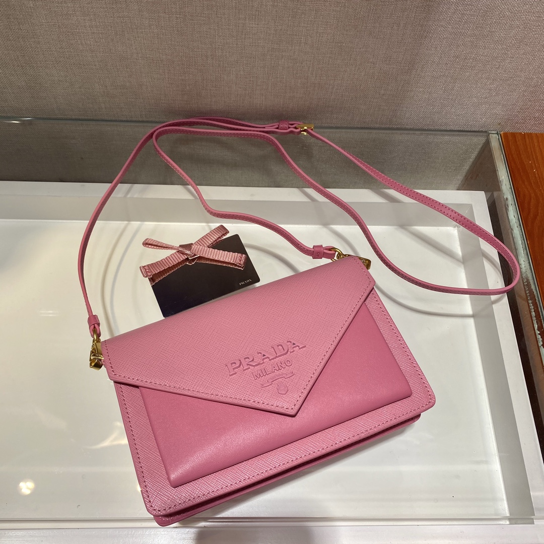 𝐏𝐑𝐀𝐃𝐀 Crossbody bag 1BP020
