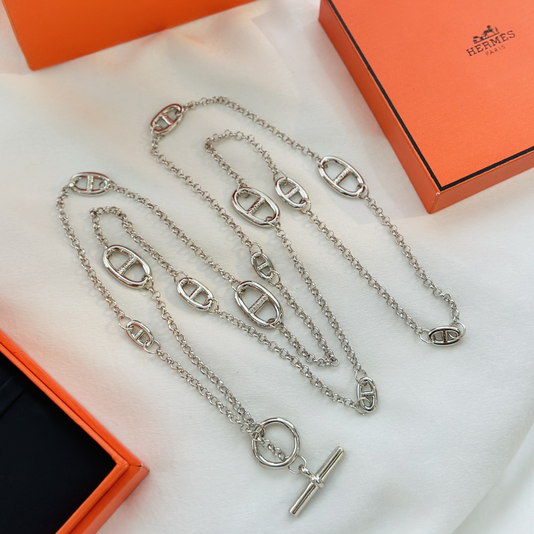 Hermes necklace