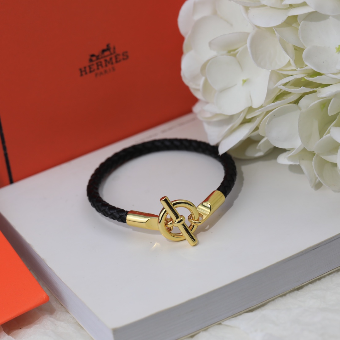 Hermes bracelet
