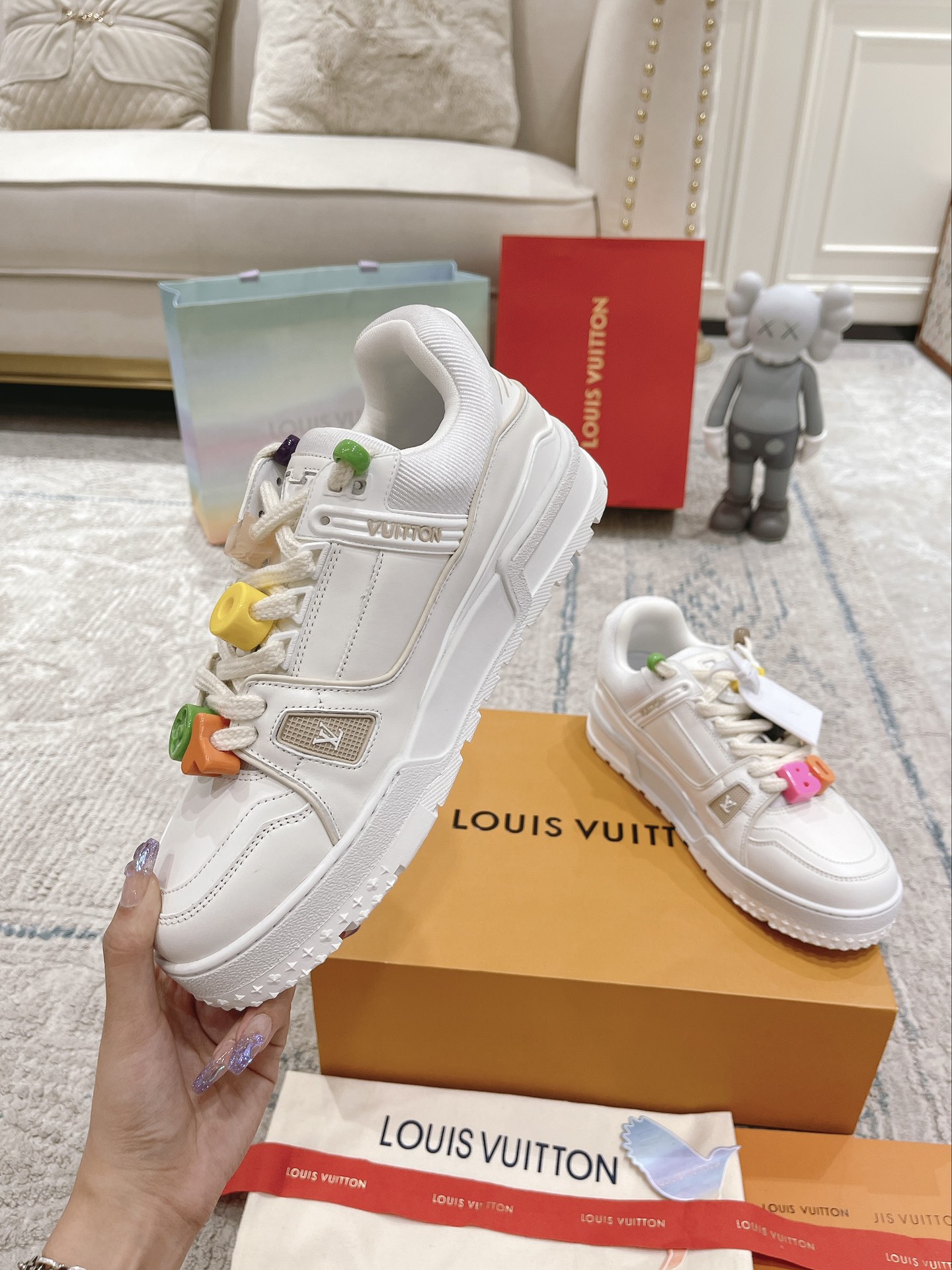Louis Vuitton couple models DIY buckle sneakers sneakers