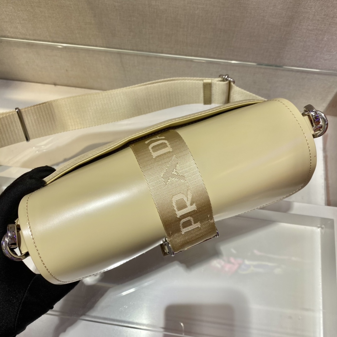 𝐏𝐑𝐀𝐃𝐀 New 1BD295