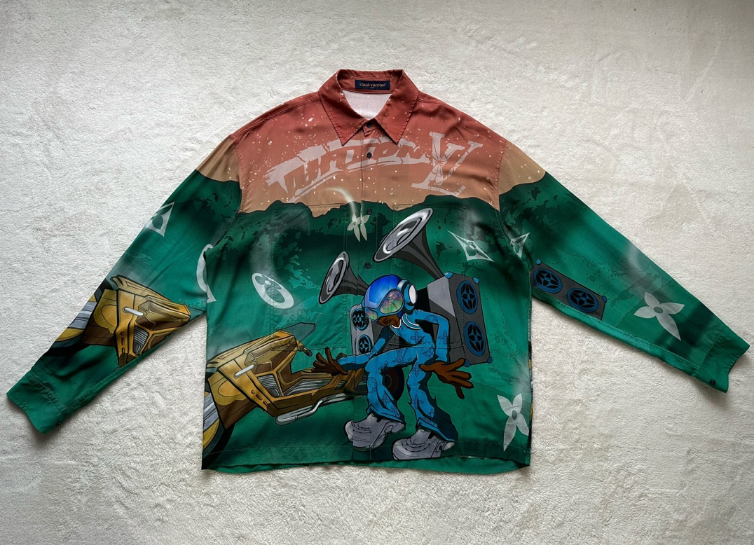 Louis Vuitton… Alien Long Sleeve Shirt