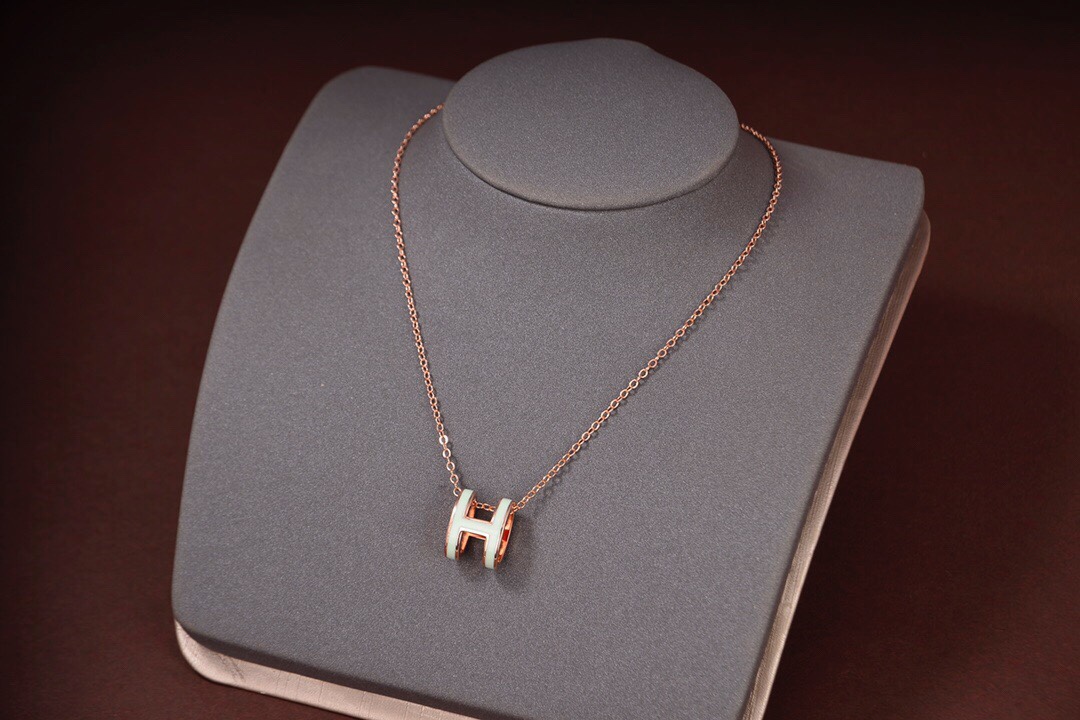 Hermes necklace