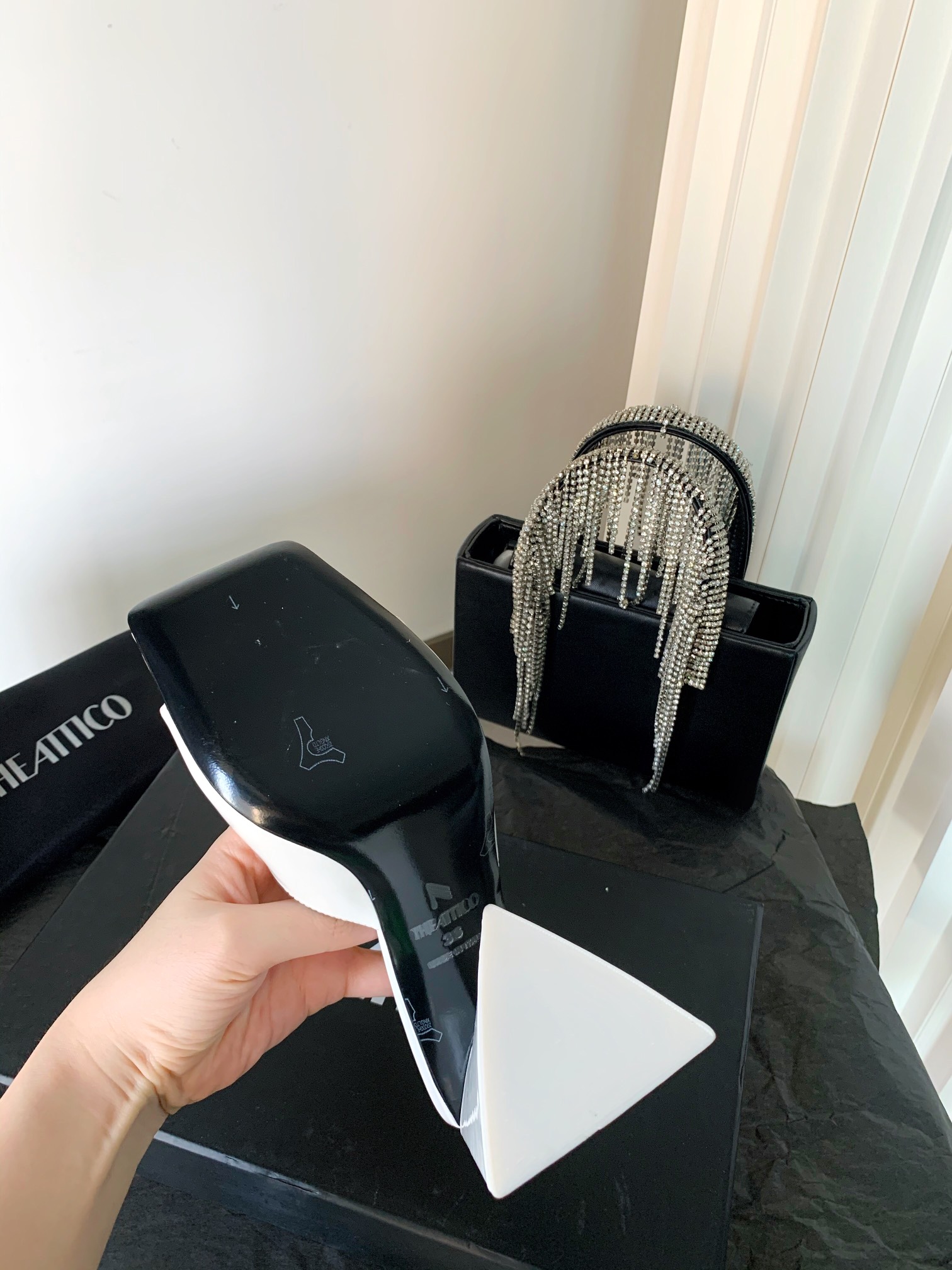 THE ATTICO | 𝟐𝟎𝟐𝟏/𝐒𝐒 𝐧𝐞𝐰 The attico triangle heel sandals lined with sheepskin leather genuine leather outsole