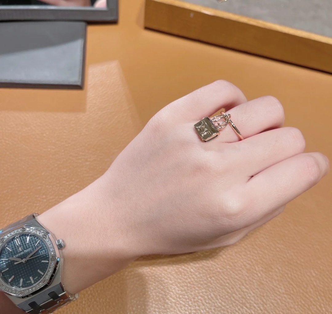 Hermes Rings