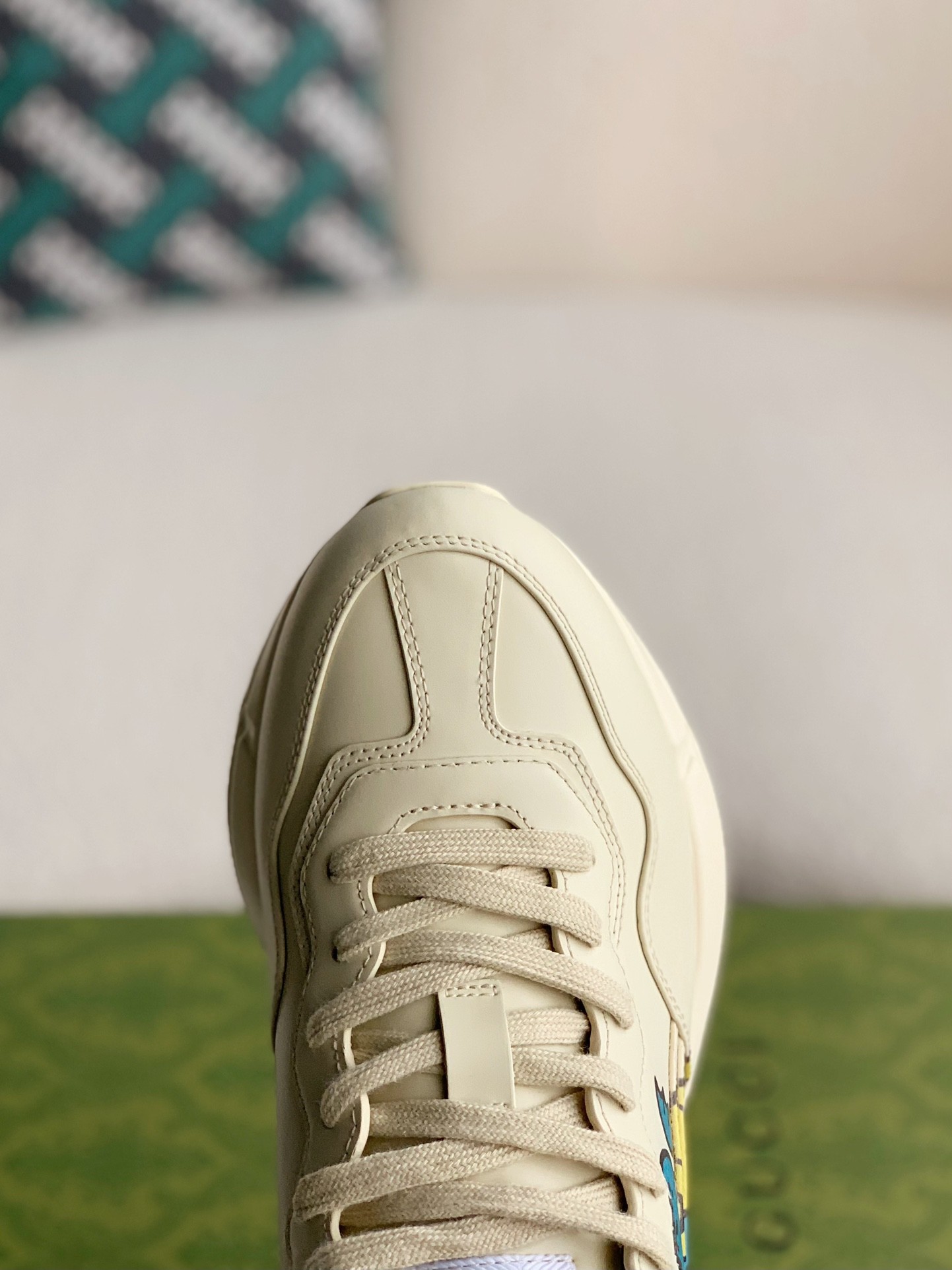 Gucci Retro Clunky Sneaker