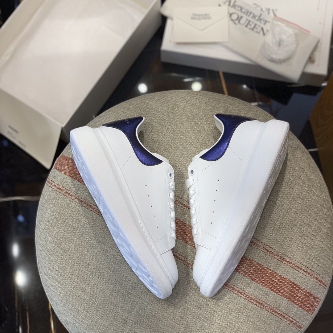 Alexander McQueen MQ plating blue velvet tail Sneakers