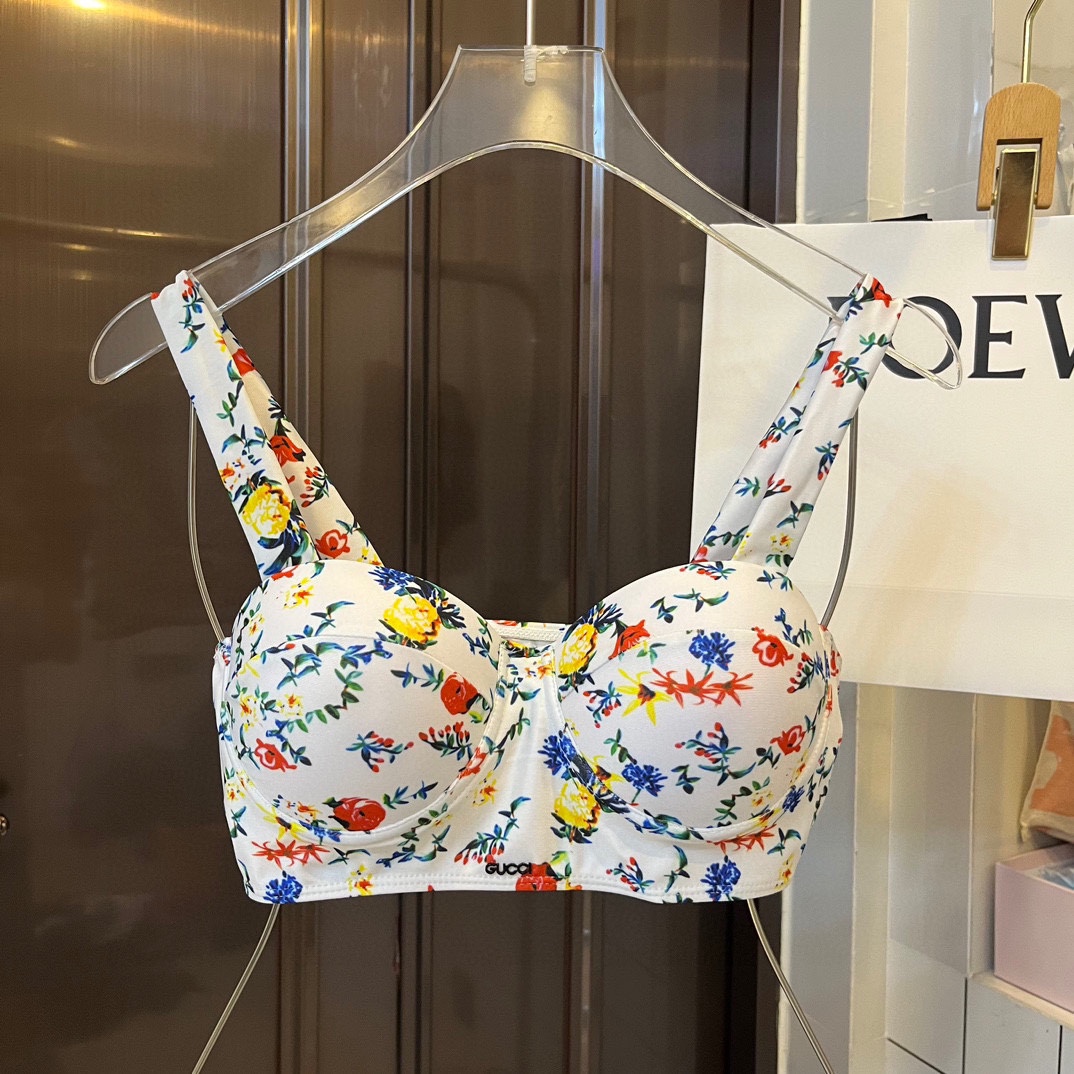 Gucci New split bikini swimming costume halter with steel ring bra + triangle shorts