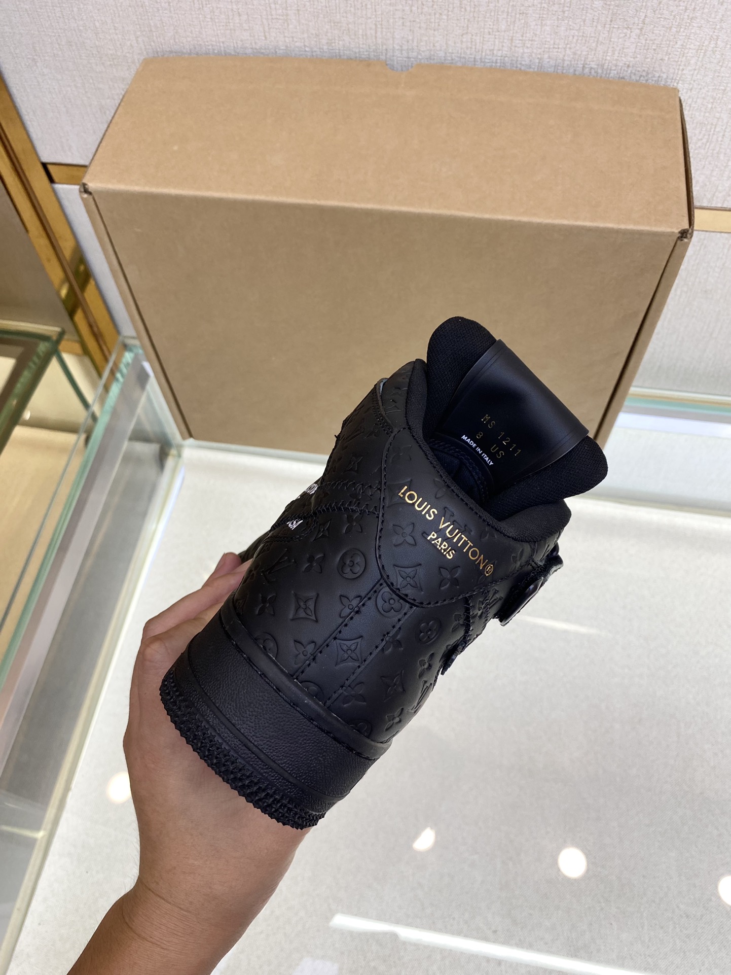 Louis Vuitton Nike Joint 🆕 Men's Abbesses High Top Sneakers