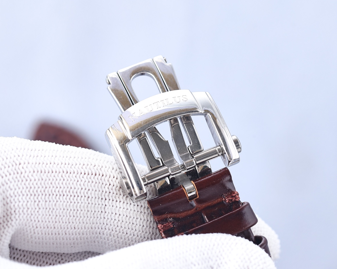 Patek Philippe 9100 multi-function movement