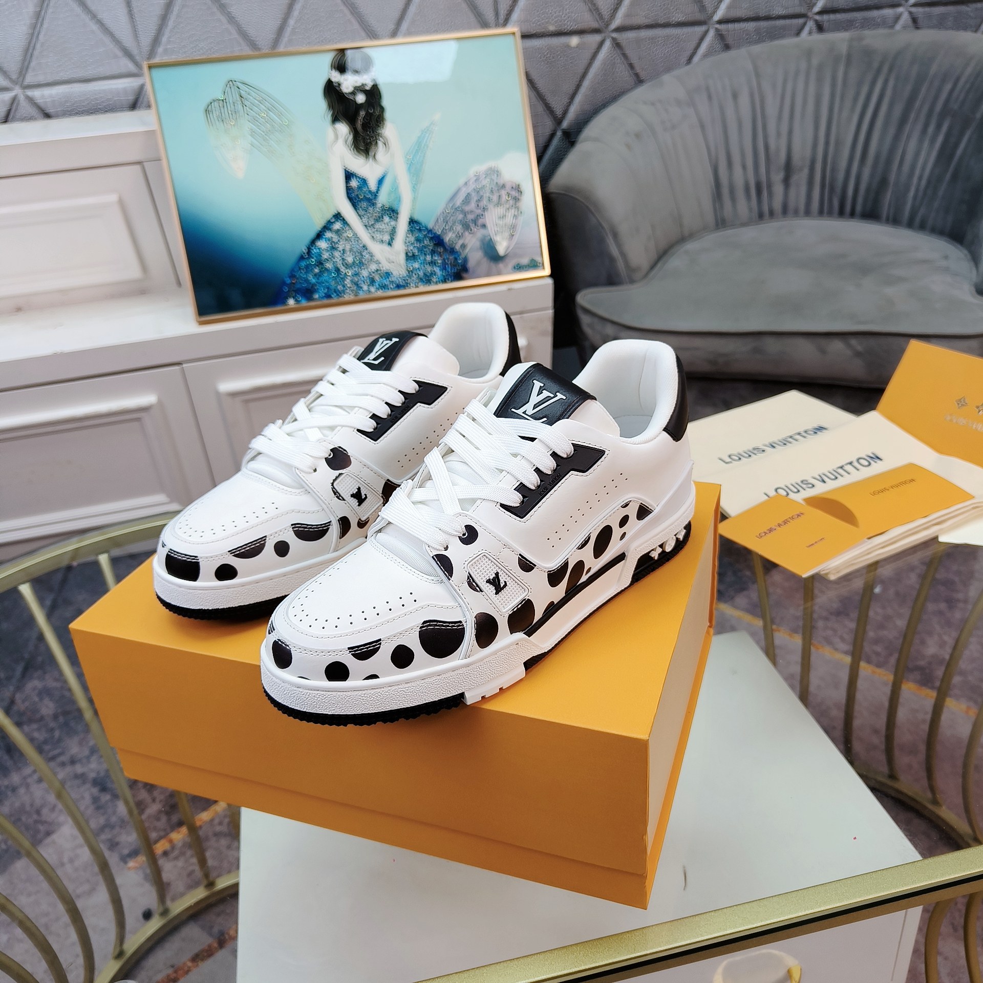 Louis Vuitton TRAINER sneakers