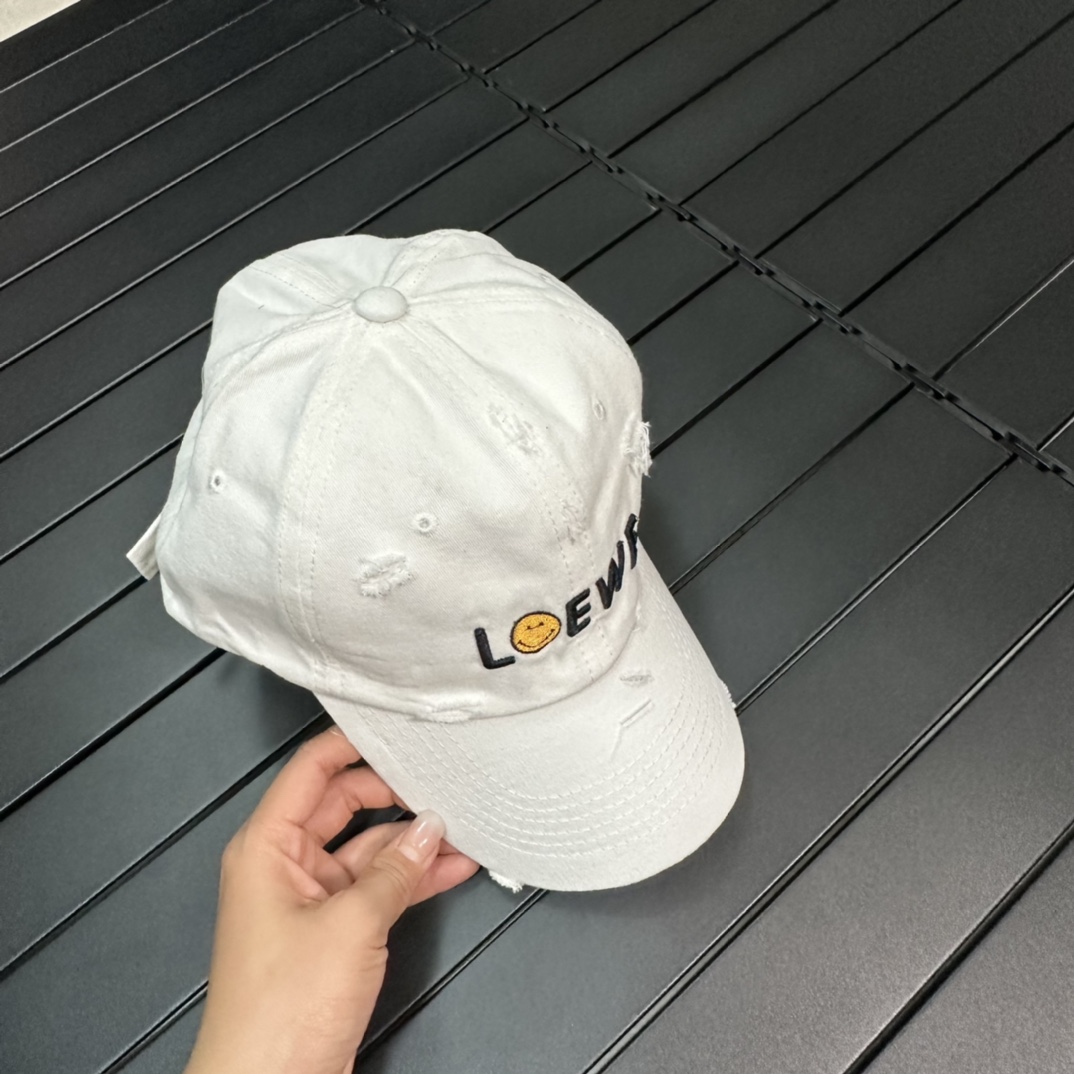 Loewe 23 Spring/Summer Canvas Cotton Baseball Cap Printed Letters
