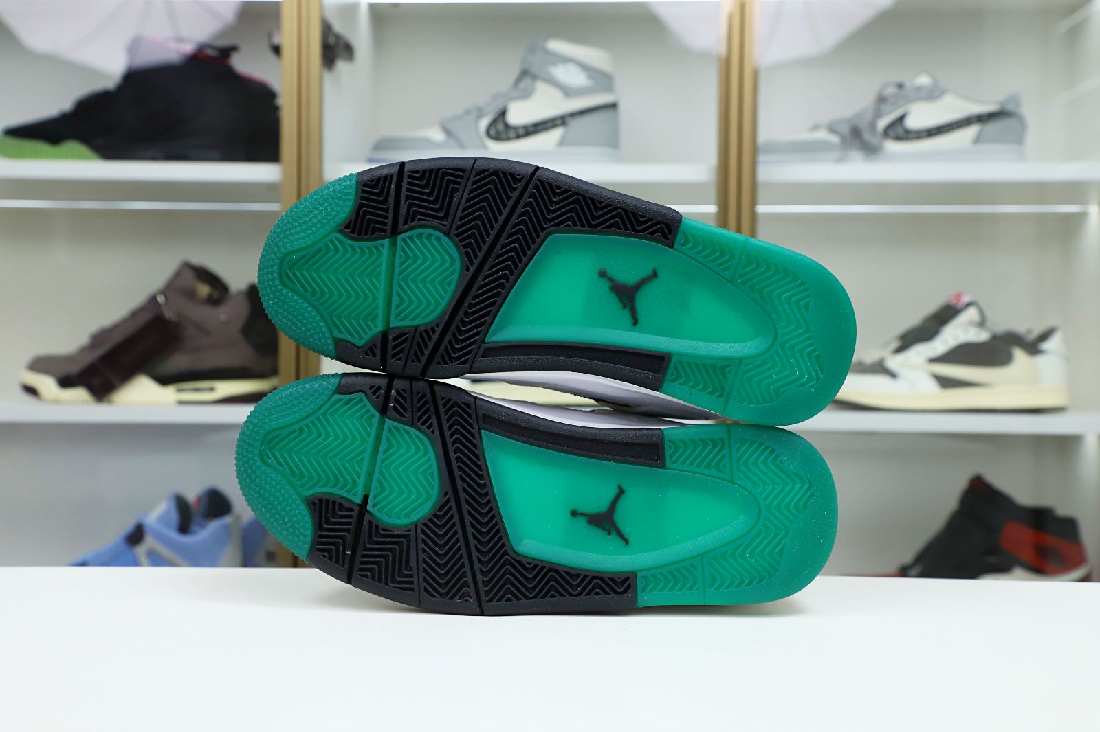 WMNS AIR JORDAN 4 RETRO RAST