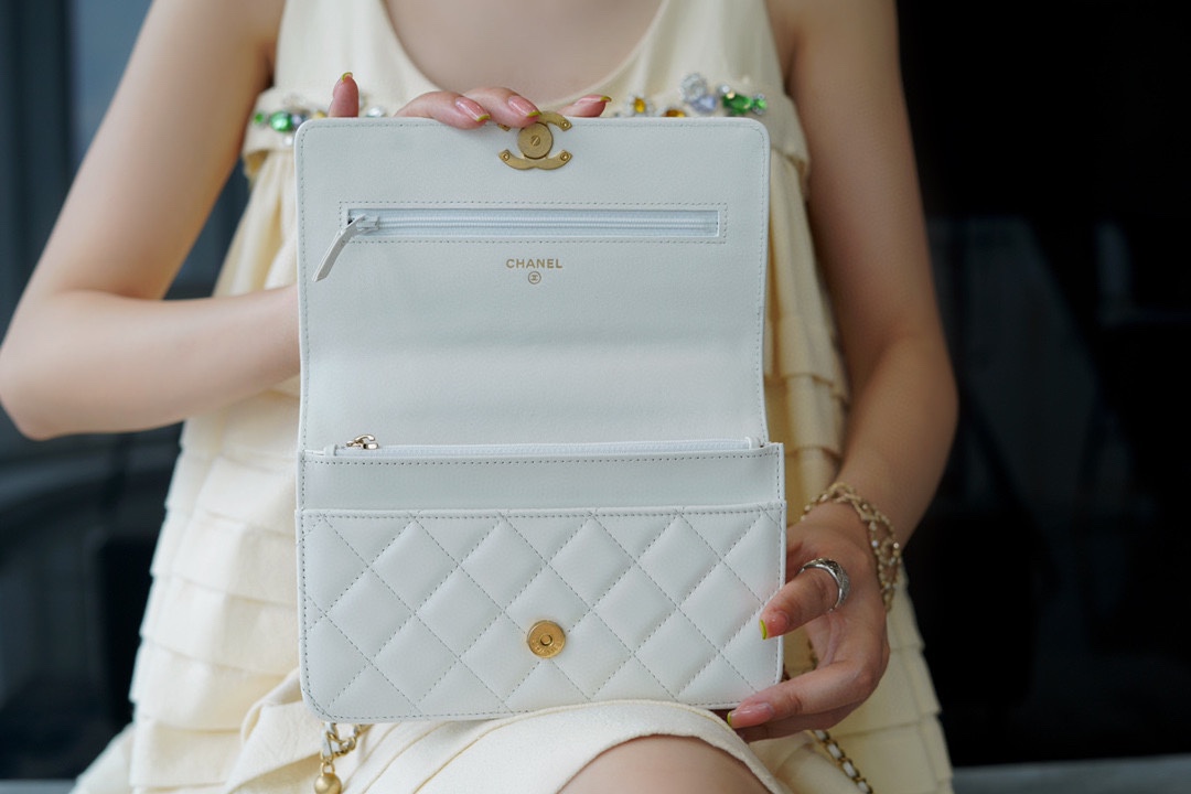 𝗖𝗛𝗔𝗘𝗡𝗟✦ Advanced Handcraft Workshop Double Gold Beads 𝒘𝒐𝒄 White👰