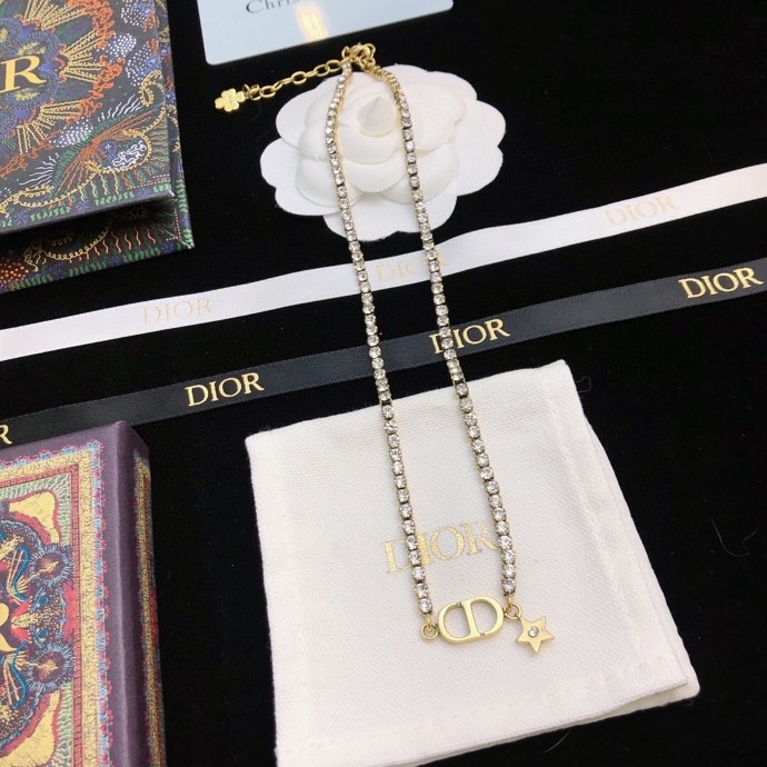 Dior necklace
