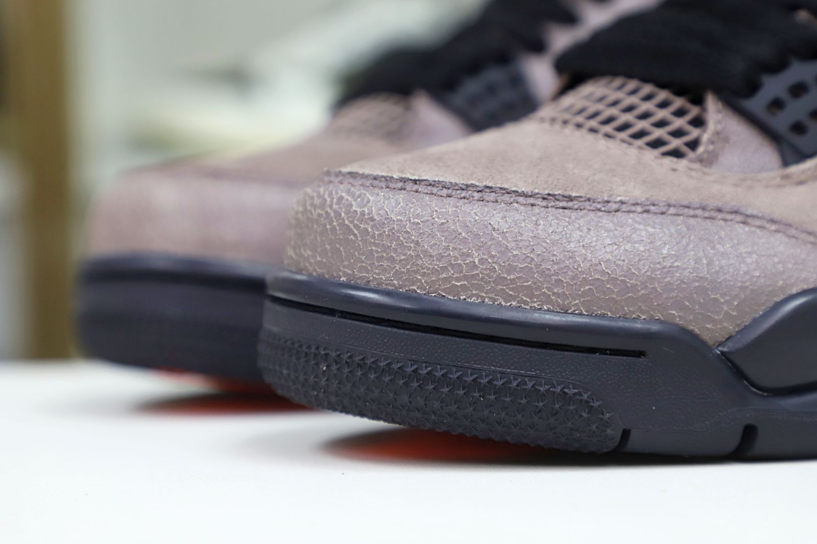 AIR JORDAN 4 RETRO TAUPE HAZE