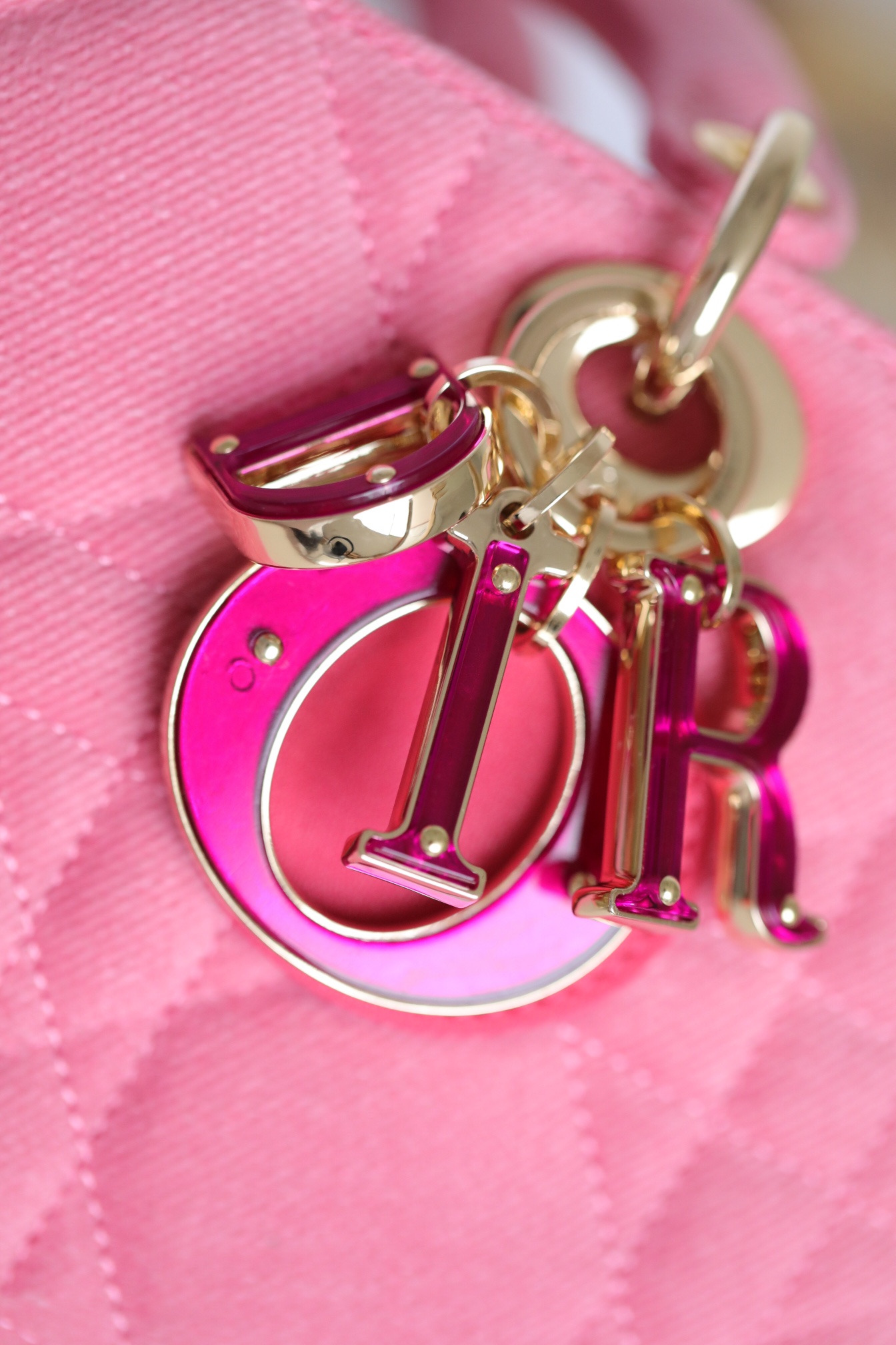 Dior Lady D-Joy is a classic style of the Goliath Bible