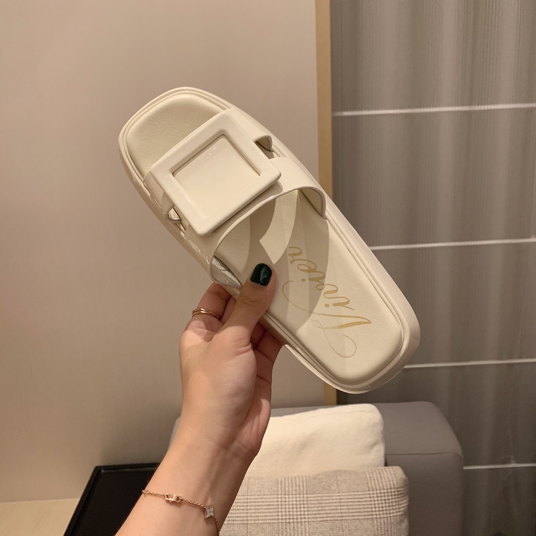 Roger Vivier | 𝟐𝟎𝟐𝟏/𝐒𝐒 𝐧𝐞𝐰 RV Top Edition Diamond Buckle Slippers Swarovski Crystal Diamonds