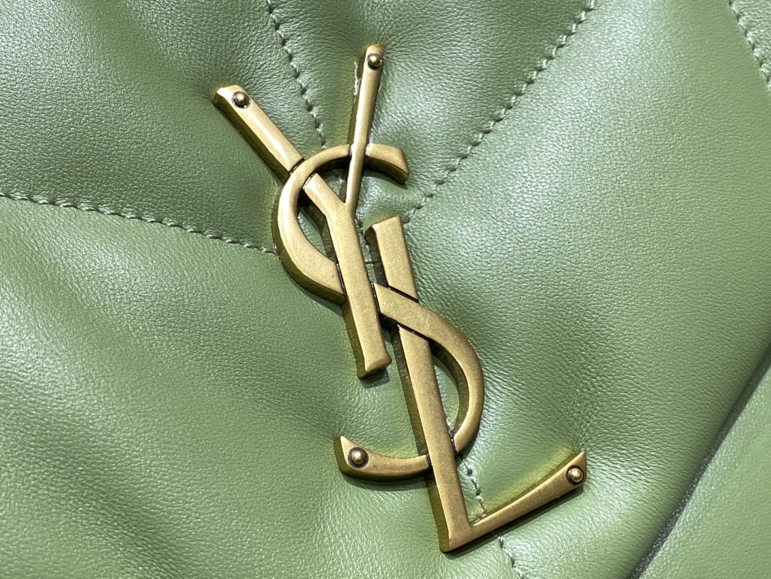 SAINT LAURENT #𝙇𝙤𝙪𝙇𝙤𝙪 𝙥𝙪𝙛𝙛𝙚𝙧#57747(large gold buckle)