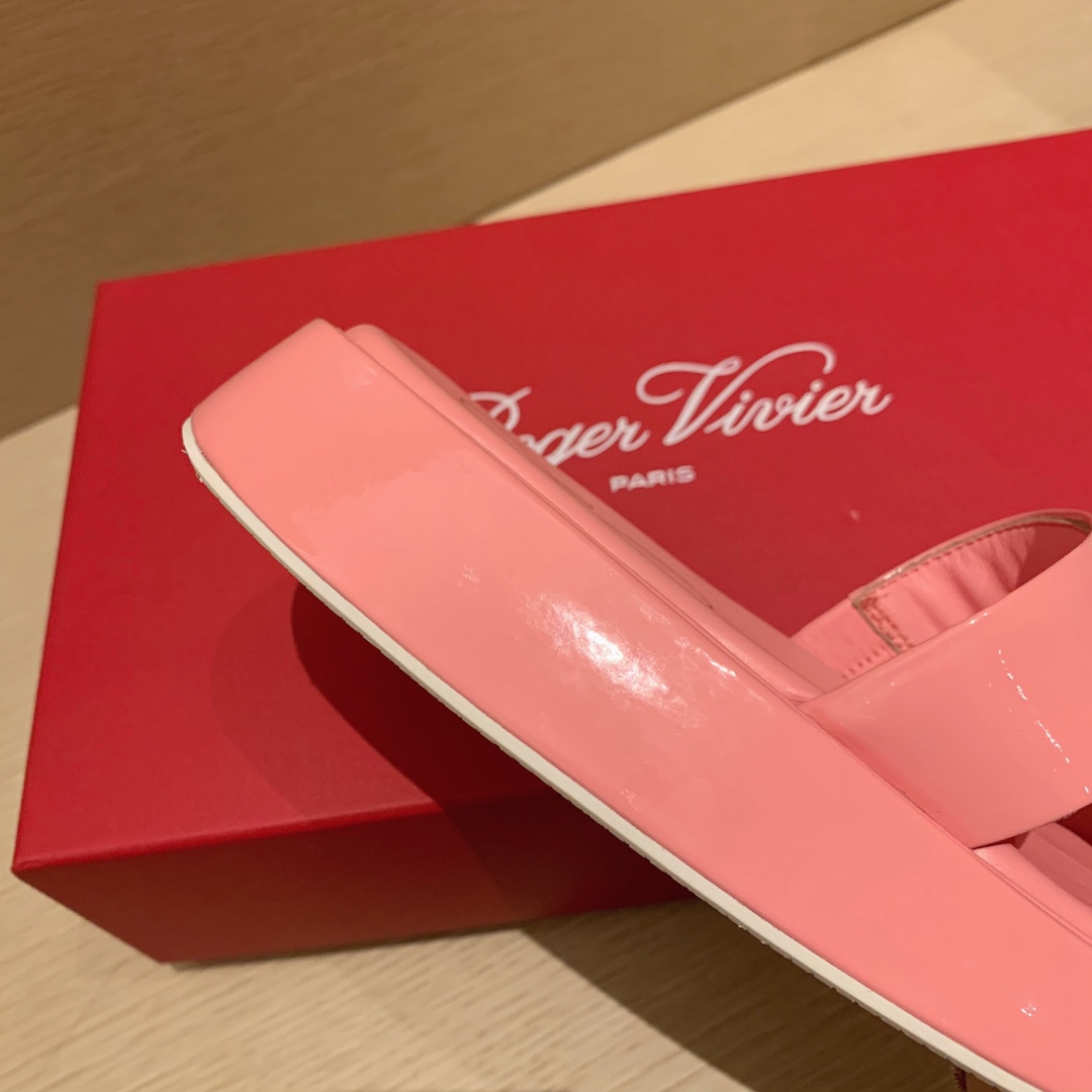 Roger Vivier | 𝟐𝟎𝟐𝟏/𝐒𝐒 𝐧𝐞𝐰 RV Top Edition Diamond Buckle Slippers Swarovski Crystal Diamonds