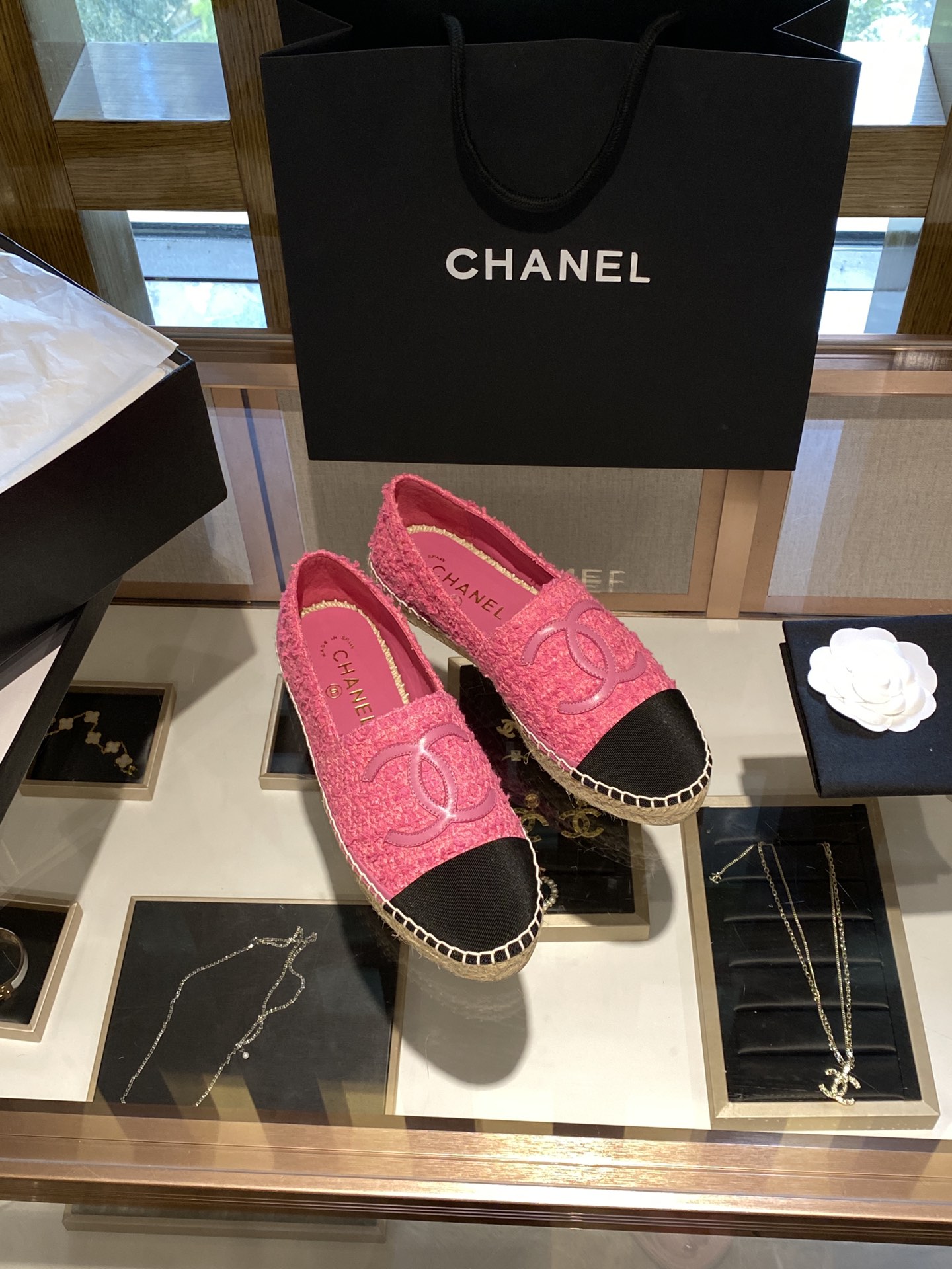 CHANEL fisherman shoes Chanel classic version of the original injection of rubber translucent rubber original color hemp sole