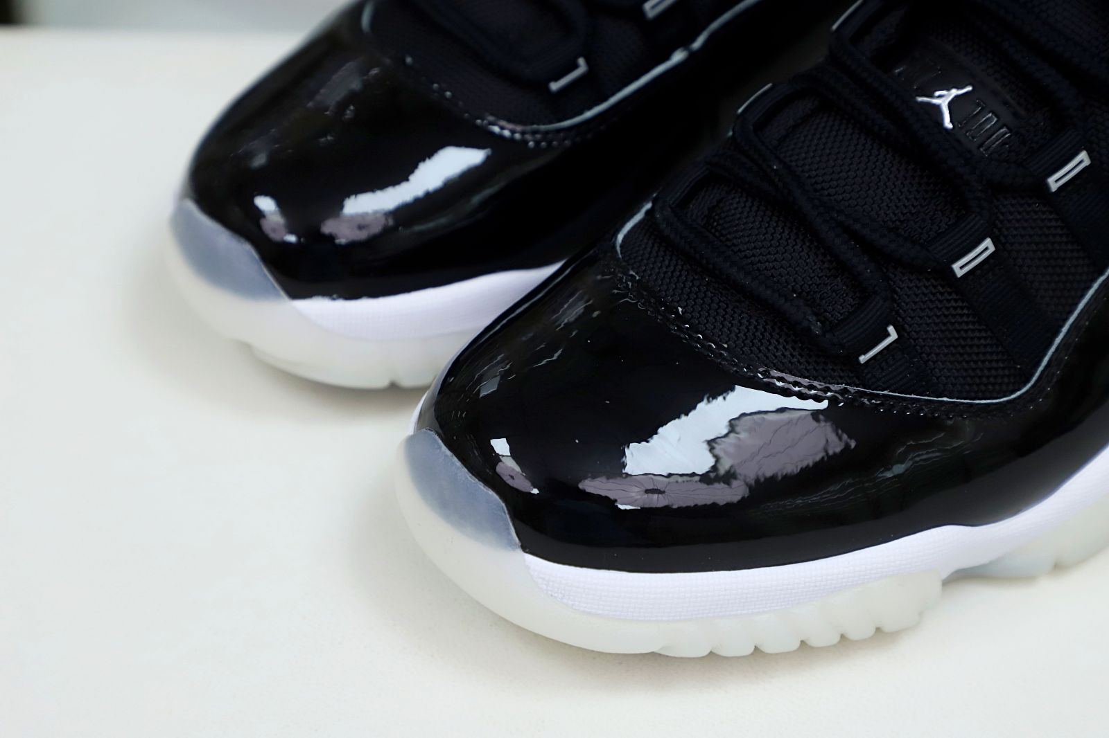 AIR JORDAN 11 RETRO JUBILEE / 25TH