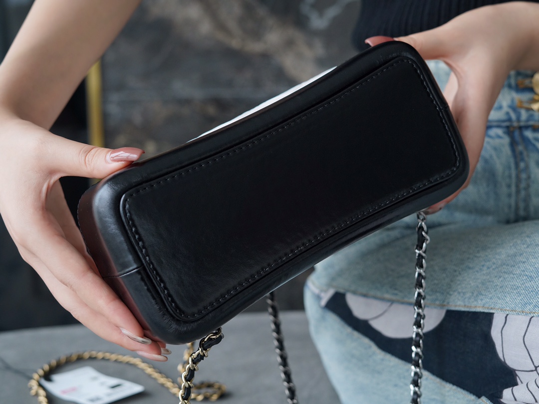 𝗖𝗵𝗮𝗻𝗲𝗹𝗚𝗮𝗯𝗿𝗶𝗲𝗹𝗲❥vagrancyBackpack Italy 🇮🇹 